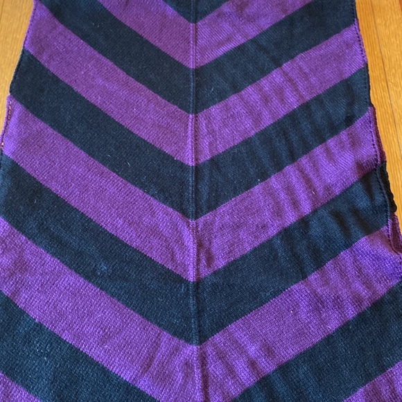 Purple/black infinity scarf - Picture 3 of 3